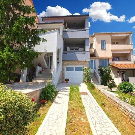 Fuer 5 Personen Ca 65 Qm In Pula, Istrien Istrische Riviera Apartman *
